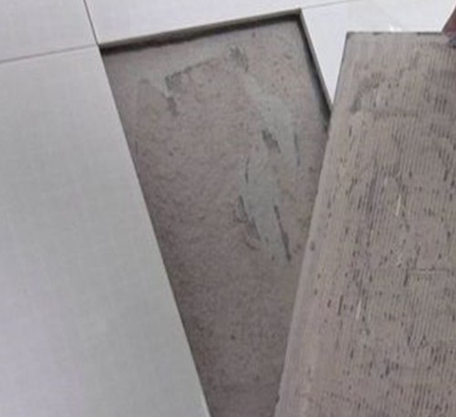 贡山瓷砖空鼓维修公司分享瓷砖铺贴时如果打浆（即涂抹在瓷砖背面和基层上的砂浆或瓷砖胶）过少，会带来以下问题